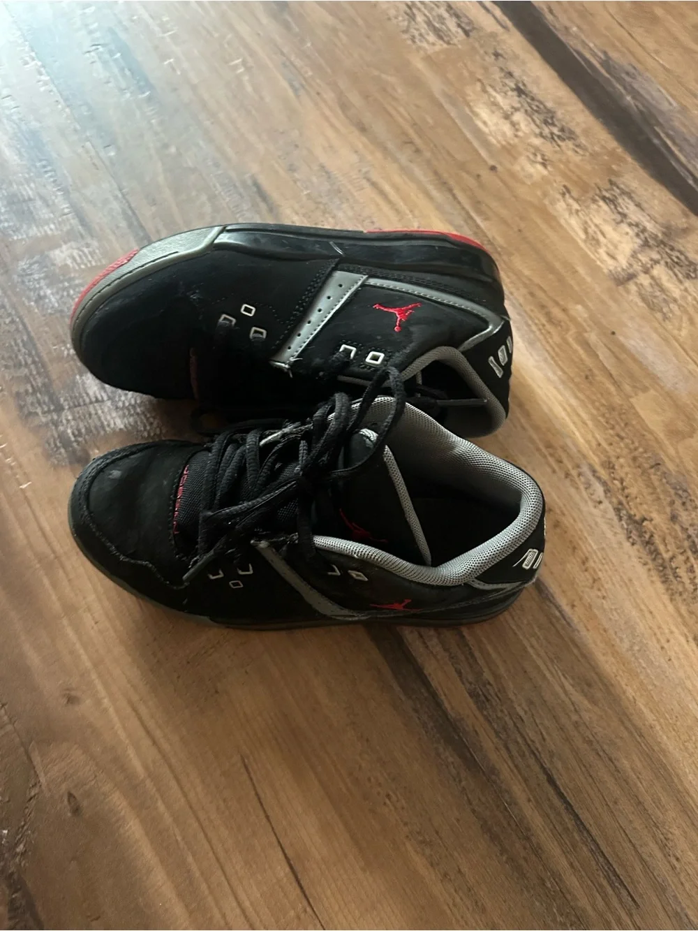 Jordan Kids Black and Red Low-Top Sneakers
